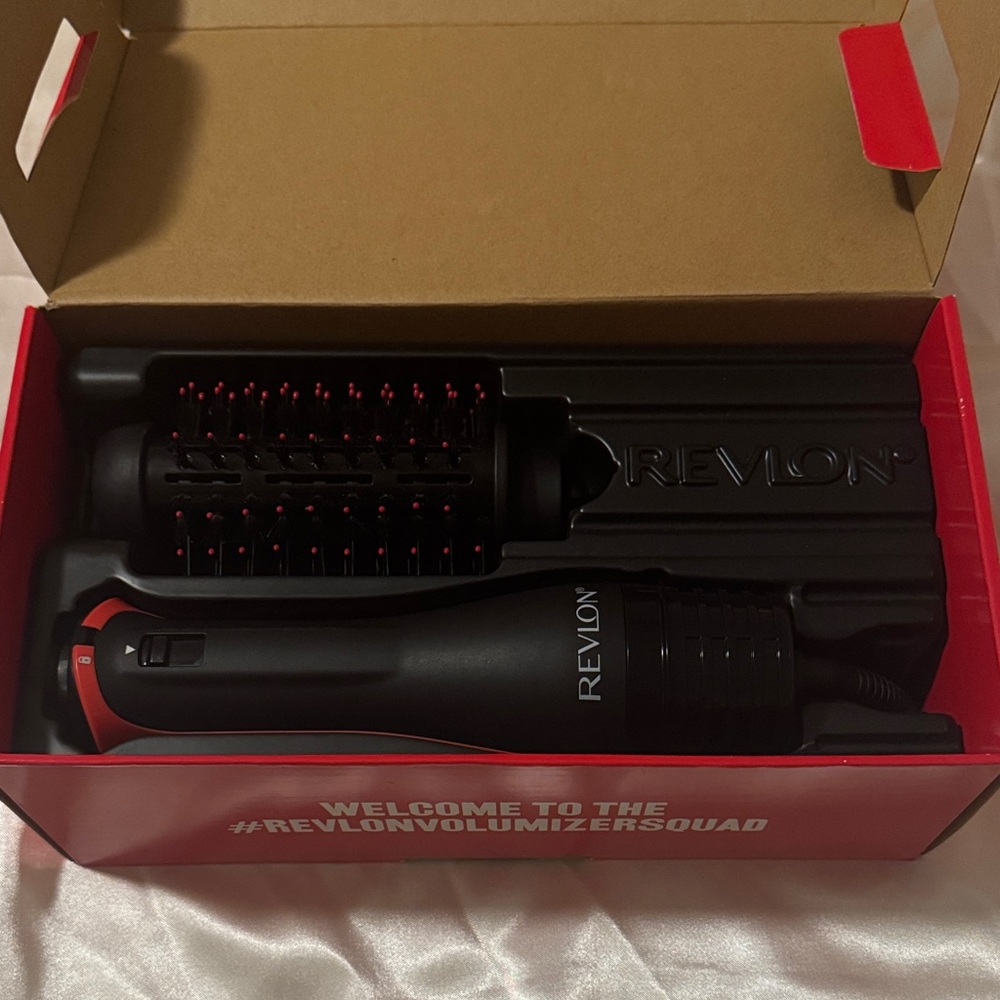 Revlon One Step Volumizer Plus Hair Dryer